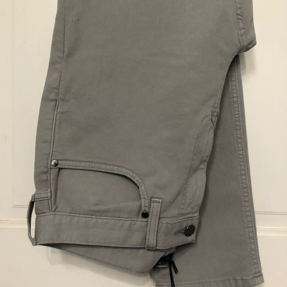 Light Grey, Skinny- Stretch Jeans.